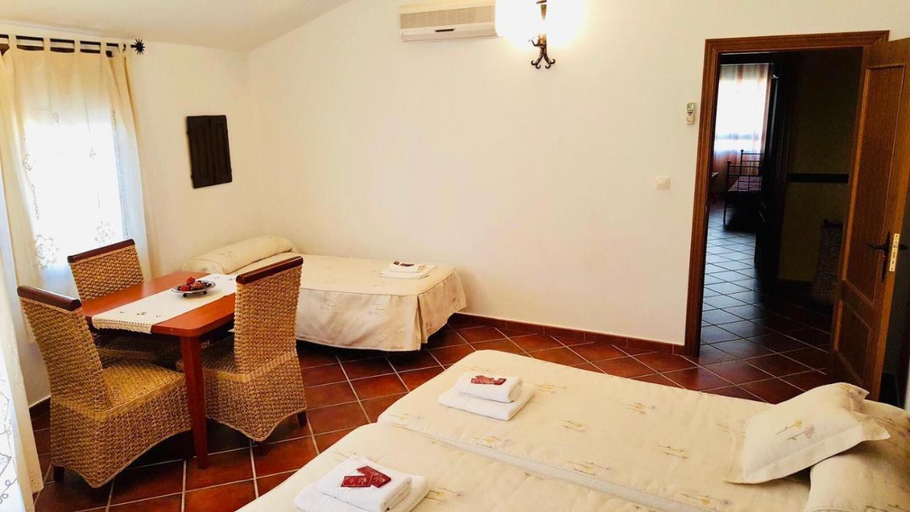 Casa Rural Piedras De Benquerencia Esterno foto